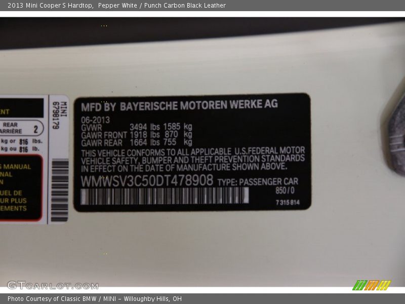 Pepper White / Punch Carbon Black Leather 2013 Mini Cooper S Hardtop