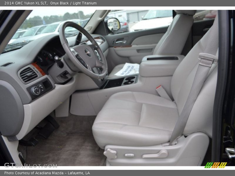 Front Seat of 2014 Yukon XL SLT