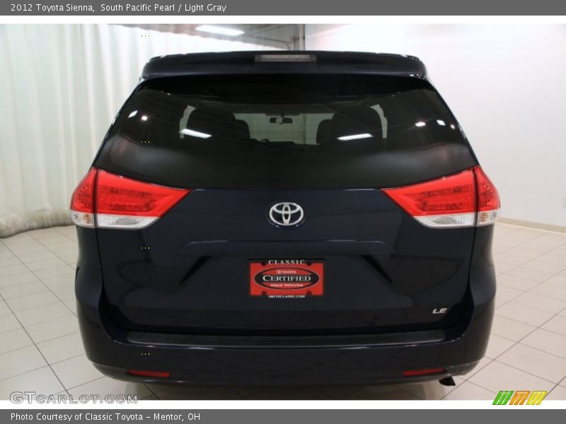 South Pacific Pearl / Light Gray 2012 Toyota Sienna
