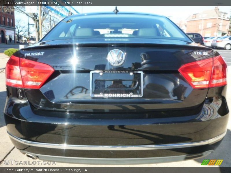 Black / Titan Black 2013 Volkswagen Passat TDI SE