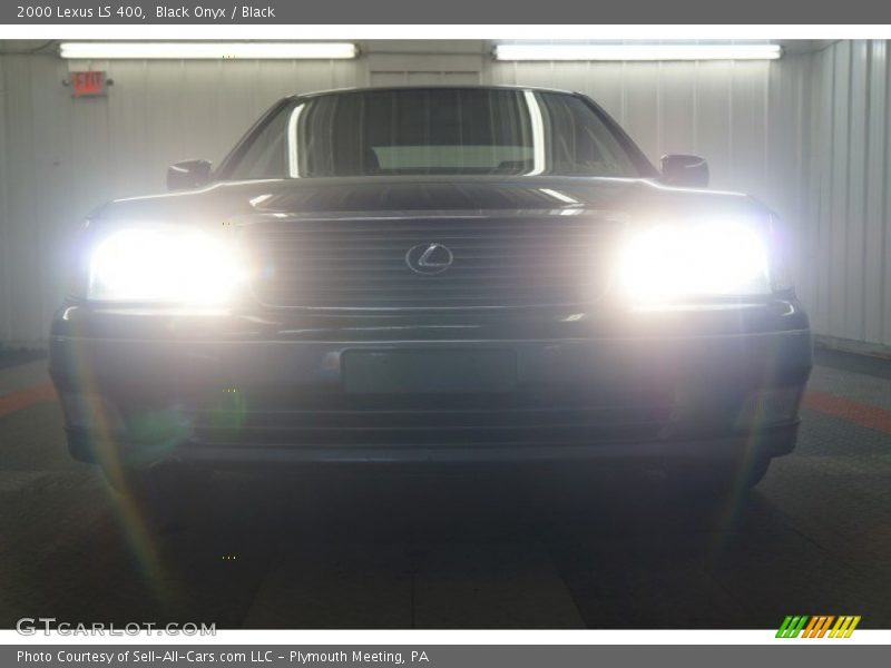 Black Onyx / Black 2000 Lexus LS 400