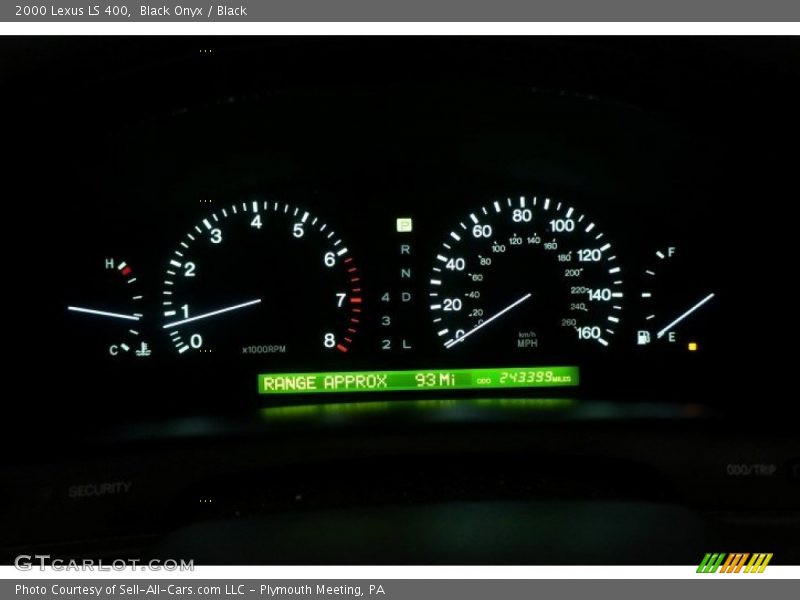 Black Onyx / Black 2000 Lexus LS 400