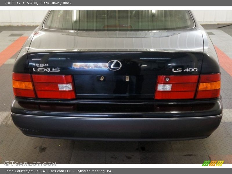 Black Onyx / Black 2000 Lexus LS 400