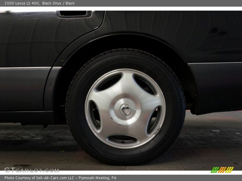 Black Onyx / Black 2000 Lexus LS 400