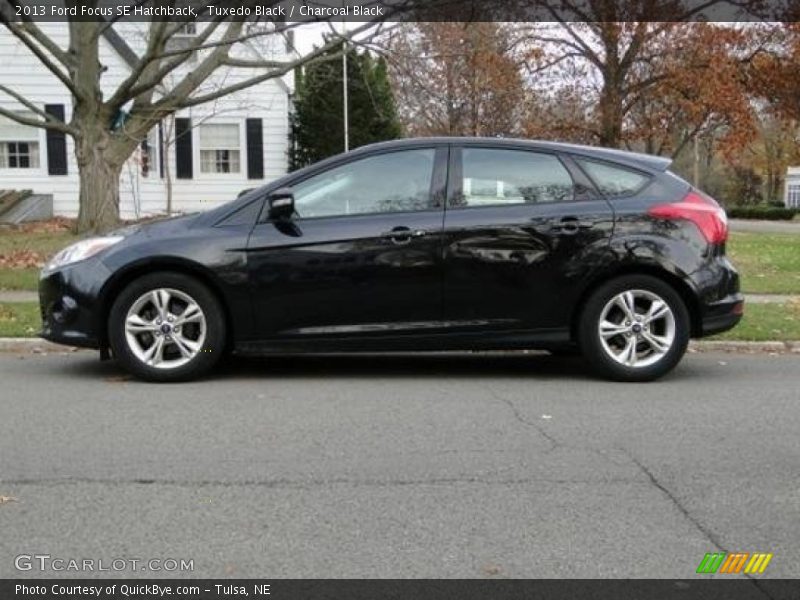 Tuxedo Black / Charcoal Black 2013 Ford Focus SE Hatchback