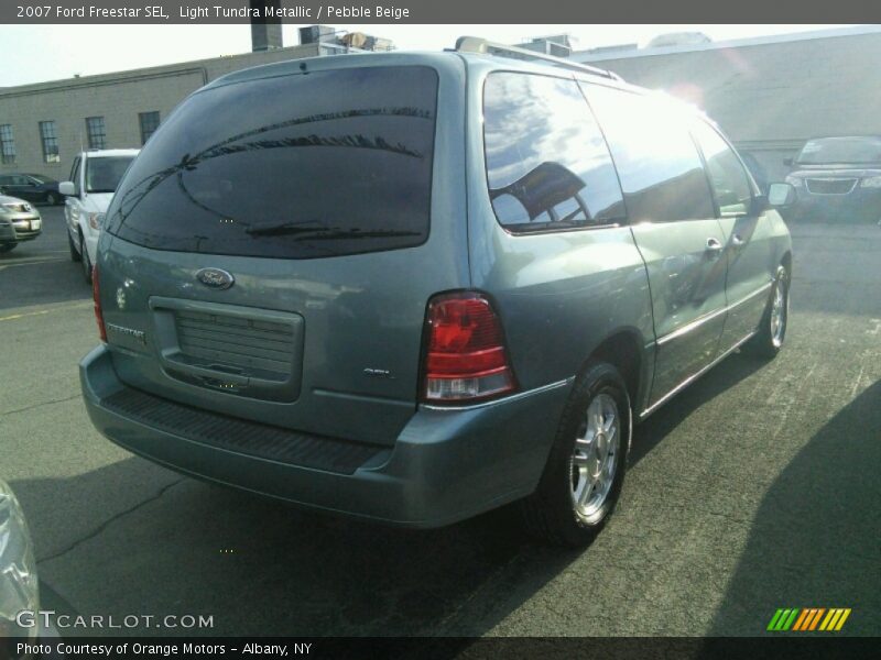 Light Tundra Metallic / Pebble Beige 2007 Ford Freestar SEL