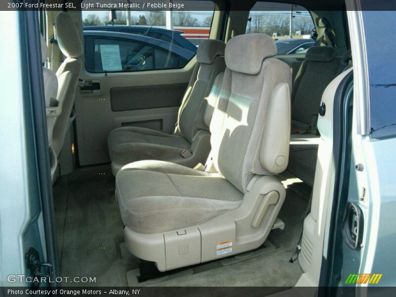 Light Tundra Metallic / Pebble Beige 2007 Ford Freestar SEL
