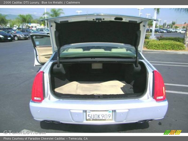 Blue Ice Metallic / Cashmere 2006 Cadillac DTS Luxury