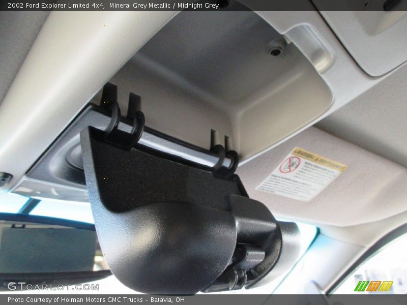 Mineral Grey Metallic / Midnight Grey 2002 Ford Explorer Limited 4x4