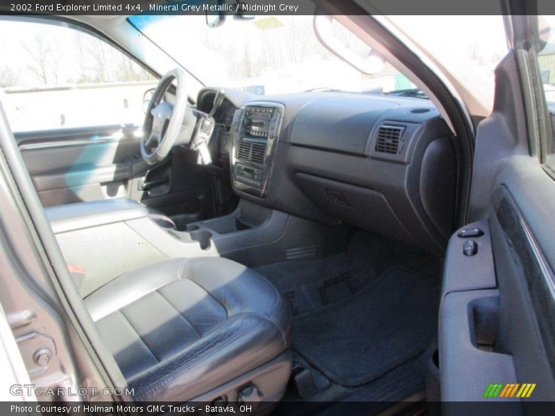 Mineral Grey Metallic / Midnight Grey 2002 Ford Explorer Limited 4x4