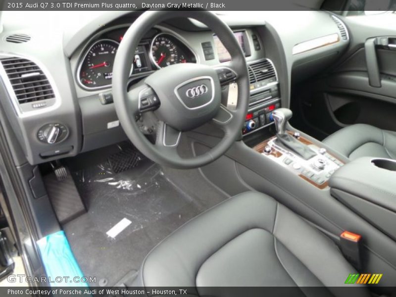  2015 Q7 3.0 TDI Premium Plus quattro Black Interior