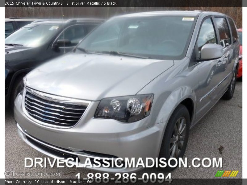 Billet Silver Metallic / S Black 2015 Chrysler Town & Country S