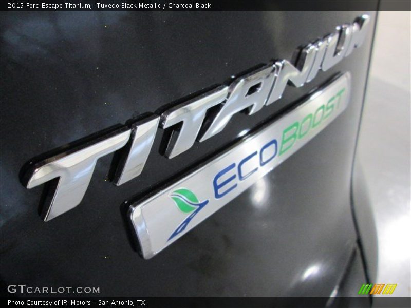 Tuxedo Black Metallic / Charcoal Black 2015 Ford Escape Titanium