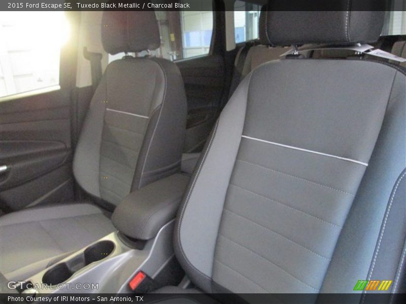 Tuxedo Black Metallic / Charcoal Black 2015 Ford Escape SE