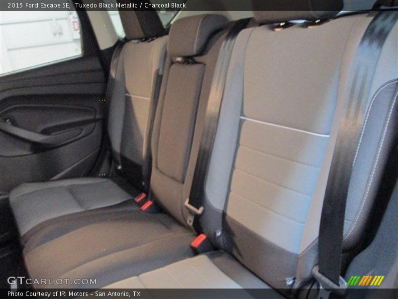 Tuxedo Black Metallic / Charcoal Black 2015 Ford Escape SE