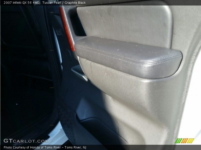 Tuscan Pearl / Graphite Black 2007 Infiniti QX 56 4WD