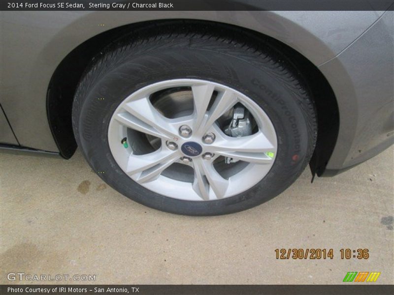 Sterling Gray / Charcoal Black 2014 Ford Focus SE Sedan