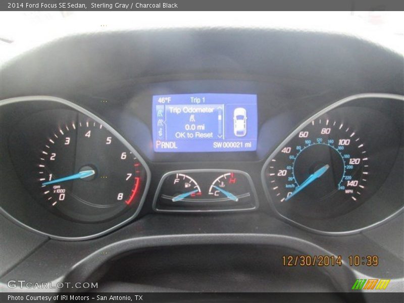 Sterling Gray / Charcoal Black 2014 Ford Focus SE Sedan