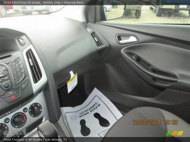 Sterling Gray / Charcoal Black 2014 Ford Focus SE Sedan