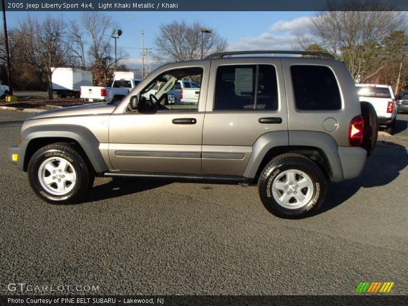 Light Khaki Metallic / Khaki 2005 Jeep Liberty Sport 4x4