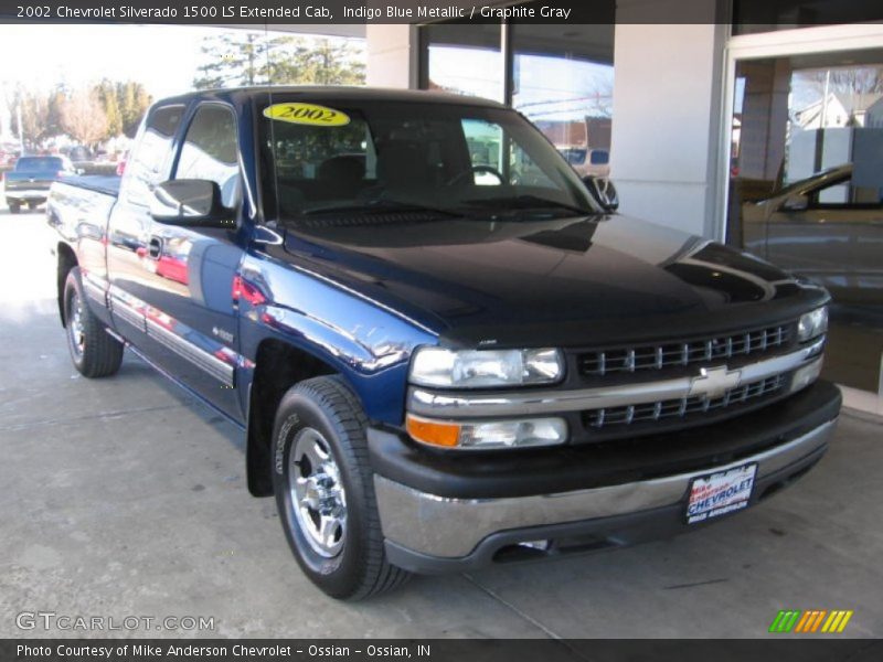 Indigo Blue Metallic / Graphite Gray 2002 Chevrolet Silverado 1500 LS Extended Cab