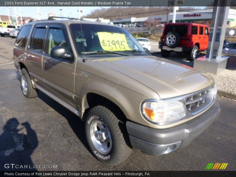 Front 3/4 View of 2001 Explorer XLT 4x4