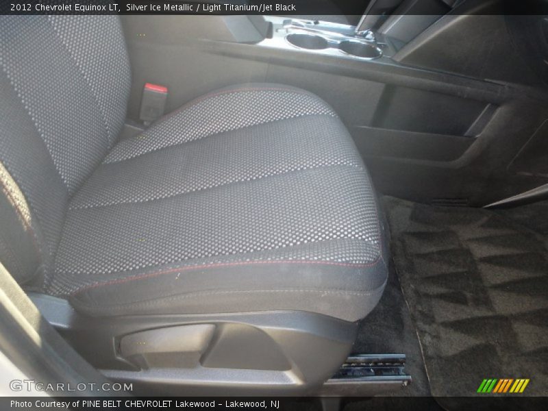 Silver Ice Metallic / Light Titanium/Jet Black 2012 Chevrolet Equinox LT