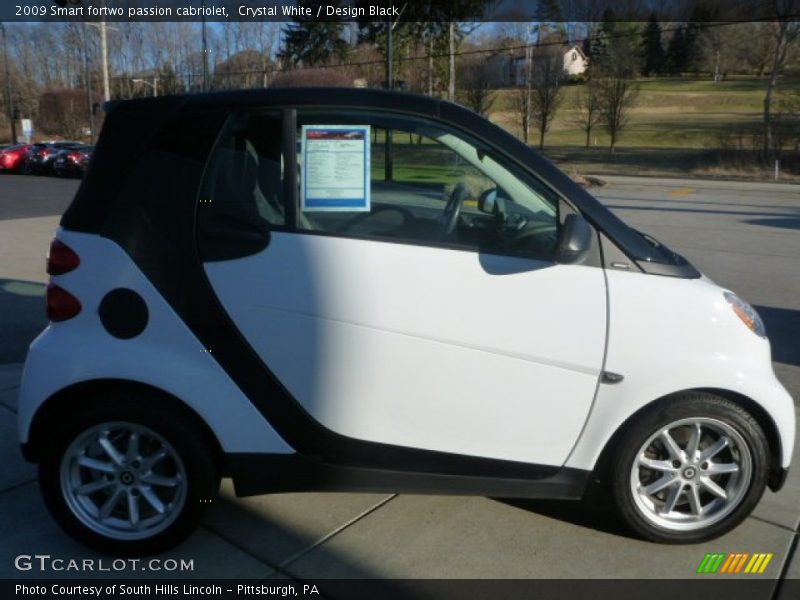 Crystal White / Design Black 2009 Smart fortwo passion cabriolet