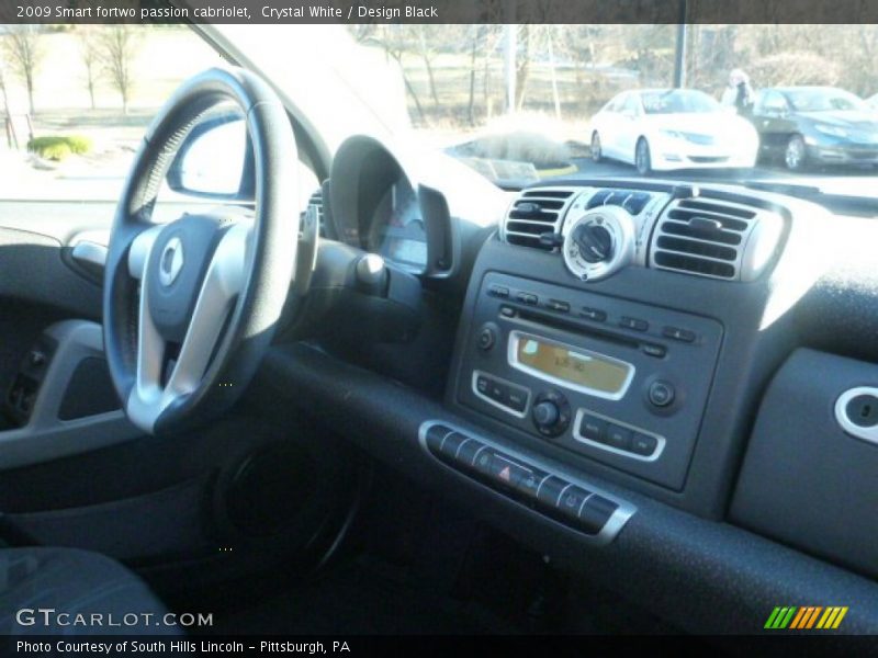 Crystal White / Design Black 2009 Smart fortwo passion cabriolet