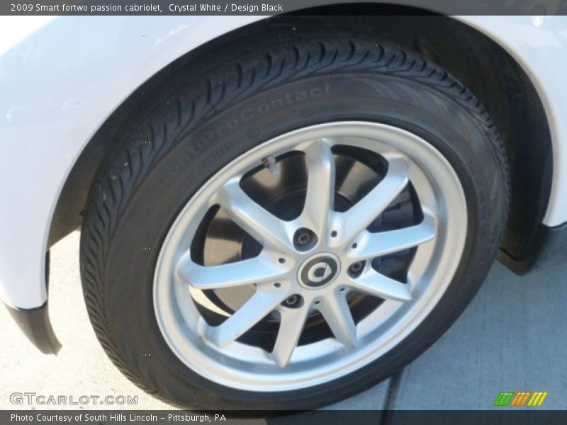 Crystal White / Design Black 2009 Smart fortwo passion cabriolet