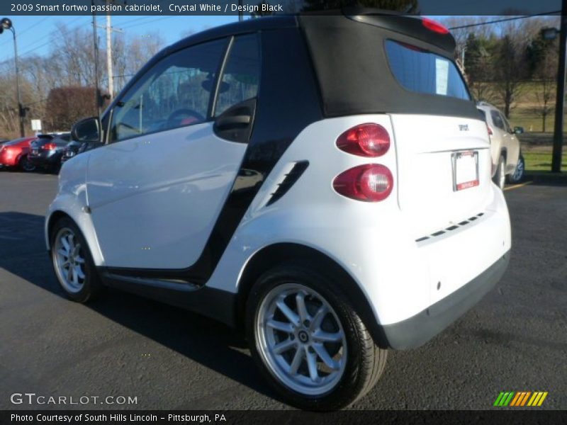 Crystal White / Design Black 2009 Smart fortwo passion cabriolet