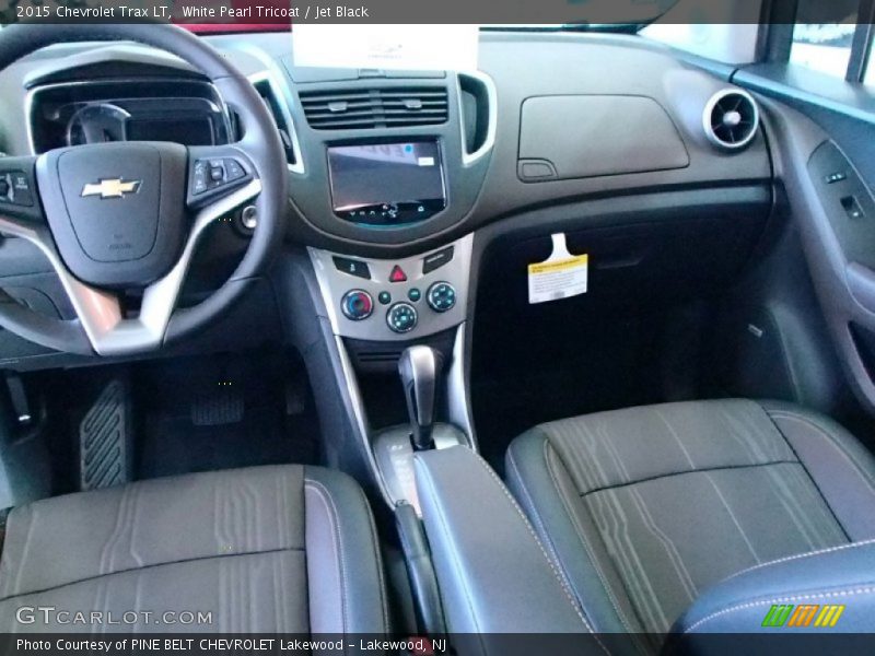 White Pearl Tricoat / Jet Black 2015 Chevrolet Trax LT