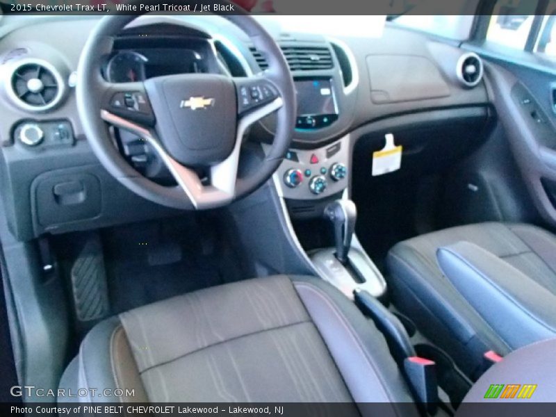 White Pearl Tricoat / Jet Black 2015 Chevrolet Trax LT