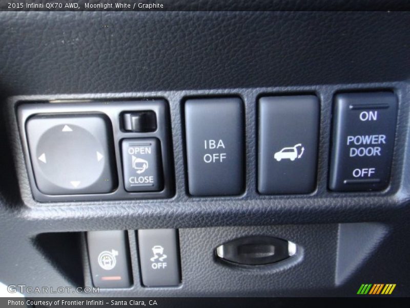 Moonlight White / Graphite 2015 Infiniti QX70 AWD