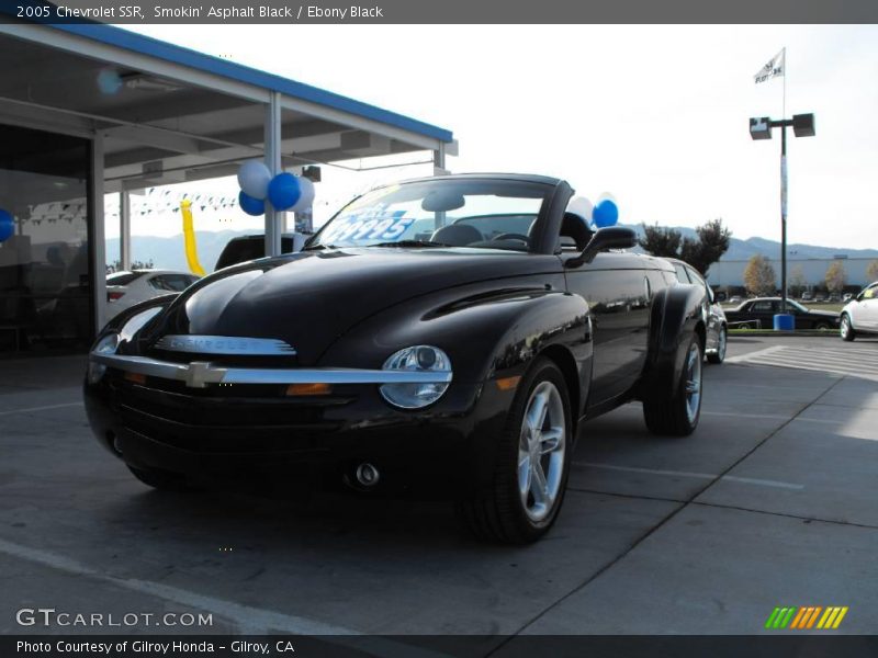 Smokin' Asphalt Black / Ebony Black 2005 Chevrolet SSR