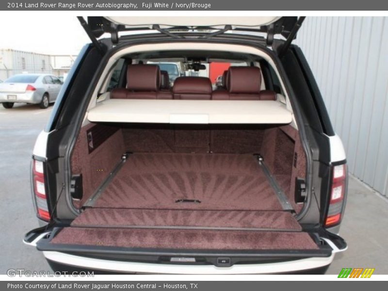  2014 Range Rover Autobiography Trunk