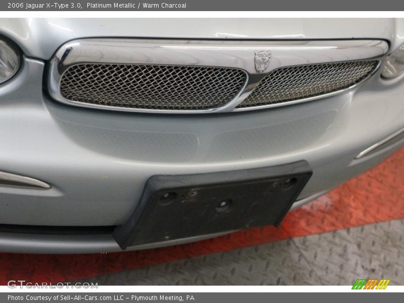 Platinum Metallic / Warm Charcoal 2006 Jaguar X-Type 3.0