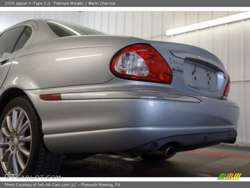 Platinum Metallic / Warm Charcoal 2006 Jaguar X-Type 3.0