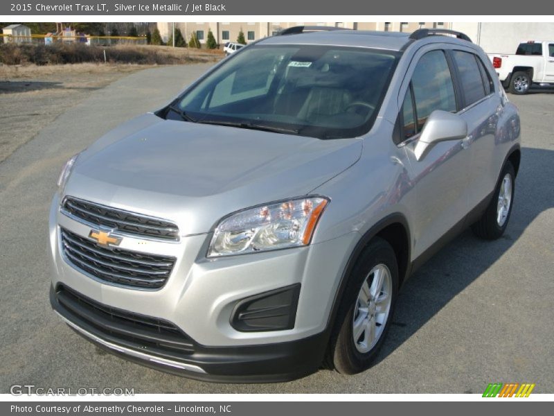 Silver Ice Metallic / Jet Black 2015 Chevrolet Trax LT