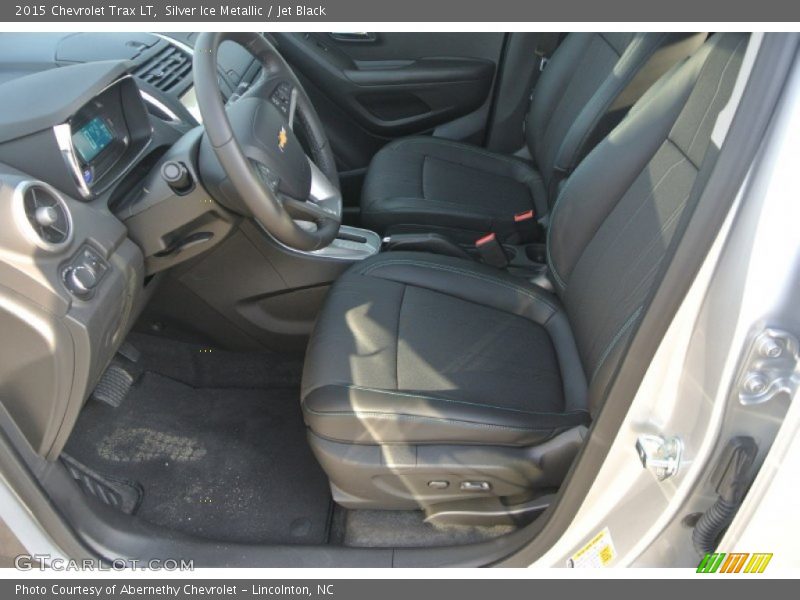 Silver Ice Metallic / Jet Black 2015 Chevrolet Trax LT