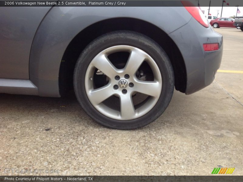  2006 New Beetle 2.5 Convertible Wheel