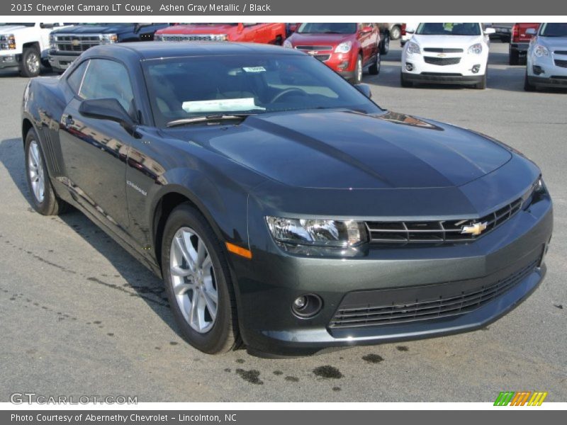 Front 3/4 View of 2015 Camaro LT Coupe