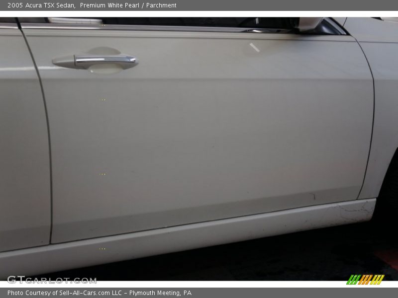 Premium White Pearl / Parchment 2005 Acura TSX Sedan
