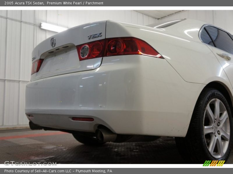 Premium White Pearl / Parchment 2005 Acura TSX Sedan
