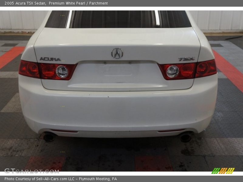 Premium White Pearl / Parchment 2005 Acura TSX Sedan