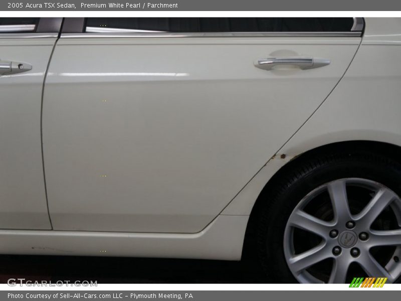 Premium White Pearl / Parchment 2005 Acura TSX Sedan