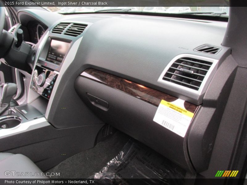 Ingot Silver / Charcoal Black 2015 Ford Explorer Limited