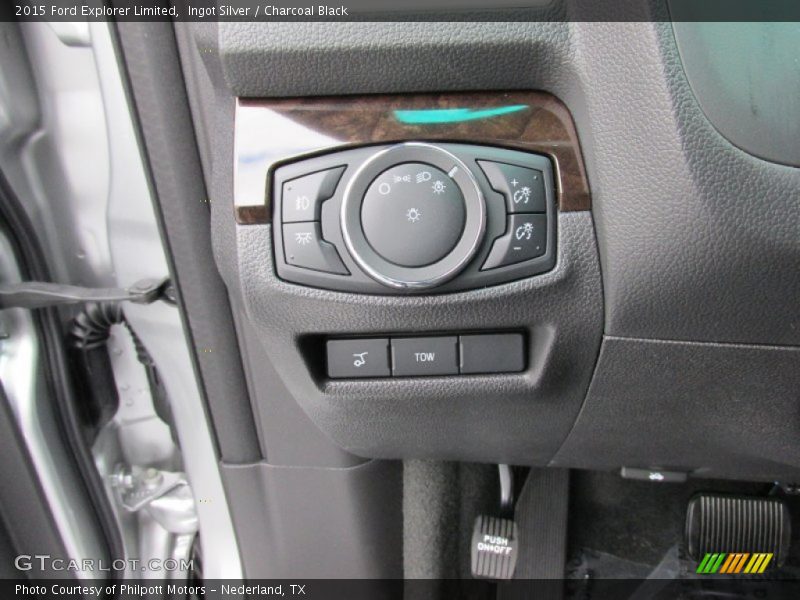 Ingot Silver / Charcoal Black 2015 Ford Explorer Limited