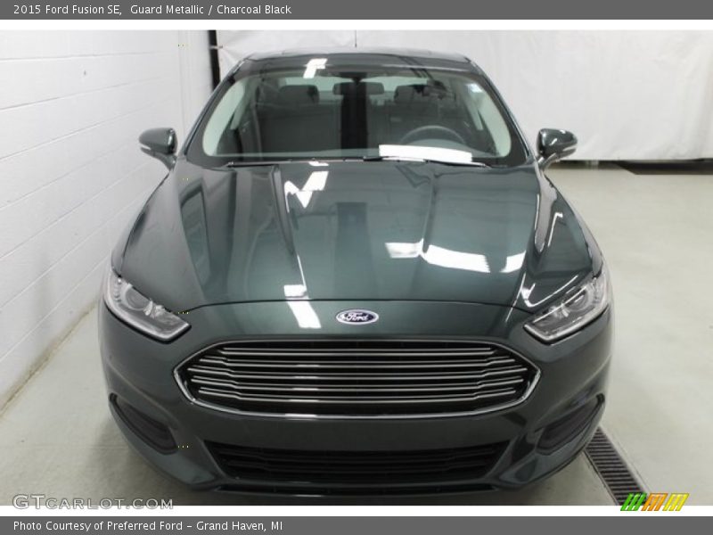 Guard Metallic / Charcoal Black 2015 Ford Fusion SE