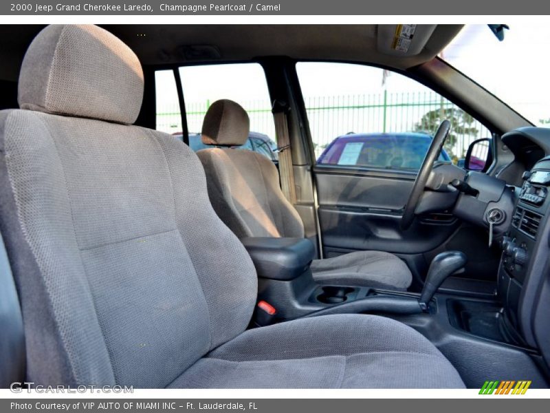 Champagne Pearlcoat / Camel 2000 Jeep Grand Cherokee Laredo